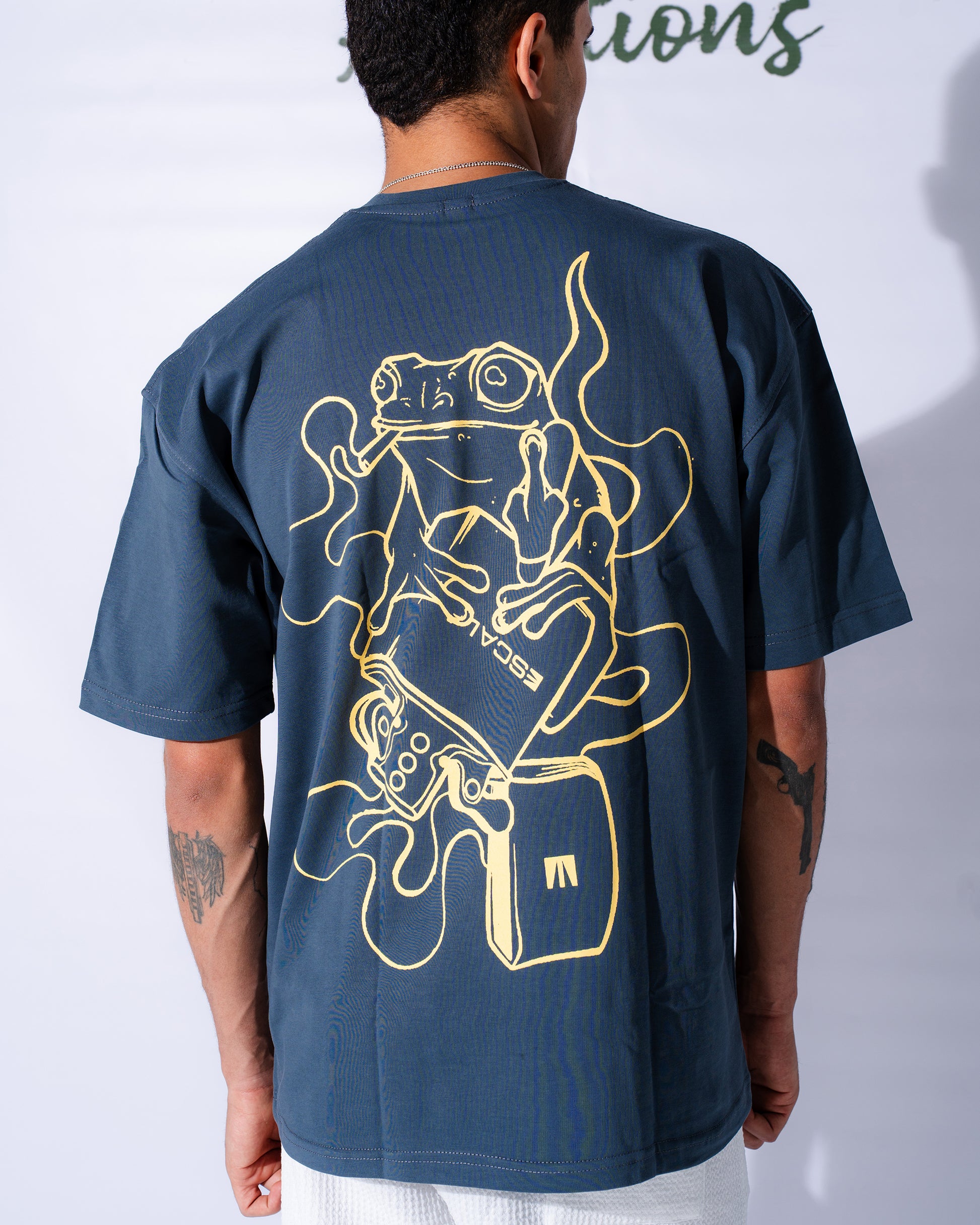 Navy Smoking Frog